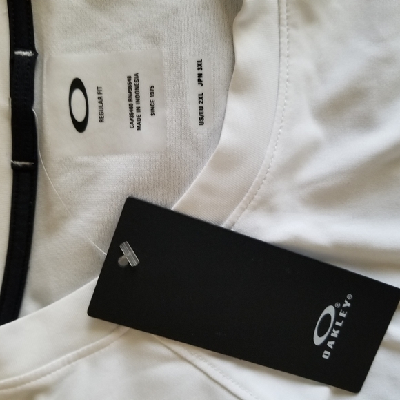 Oakley wallet - Picture 8 of 8